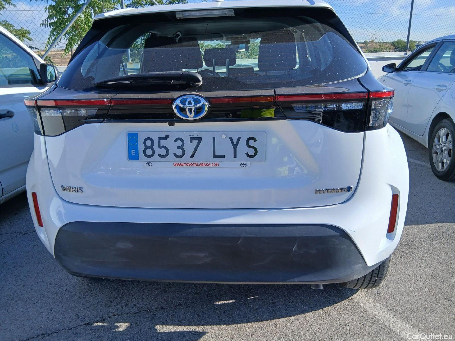  Toyota  Yaris Cross TOYOTA  / 2021 / 5P / todoterreno 1.5 120H Business Plus #19