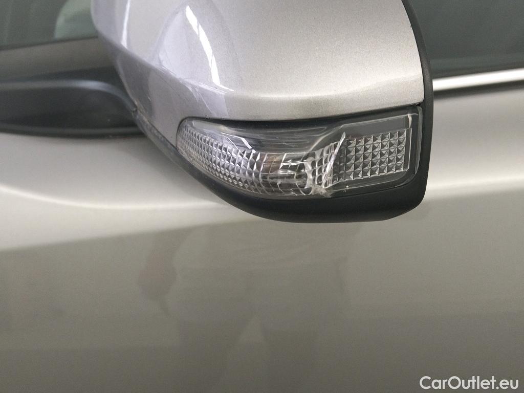  Toyota  C-HR TOYOTA  / 2016 / 5P / todoterreno 1.8 125H Advance (CX) #25