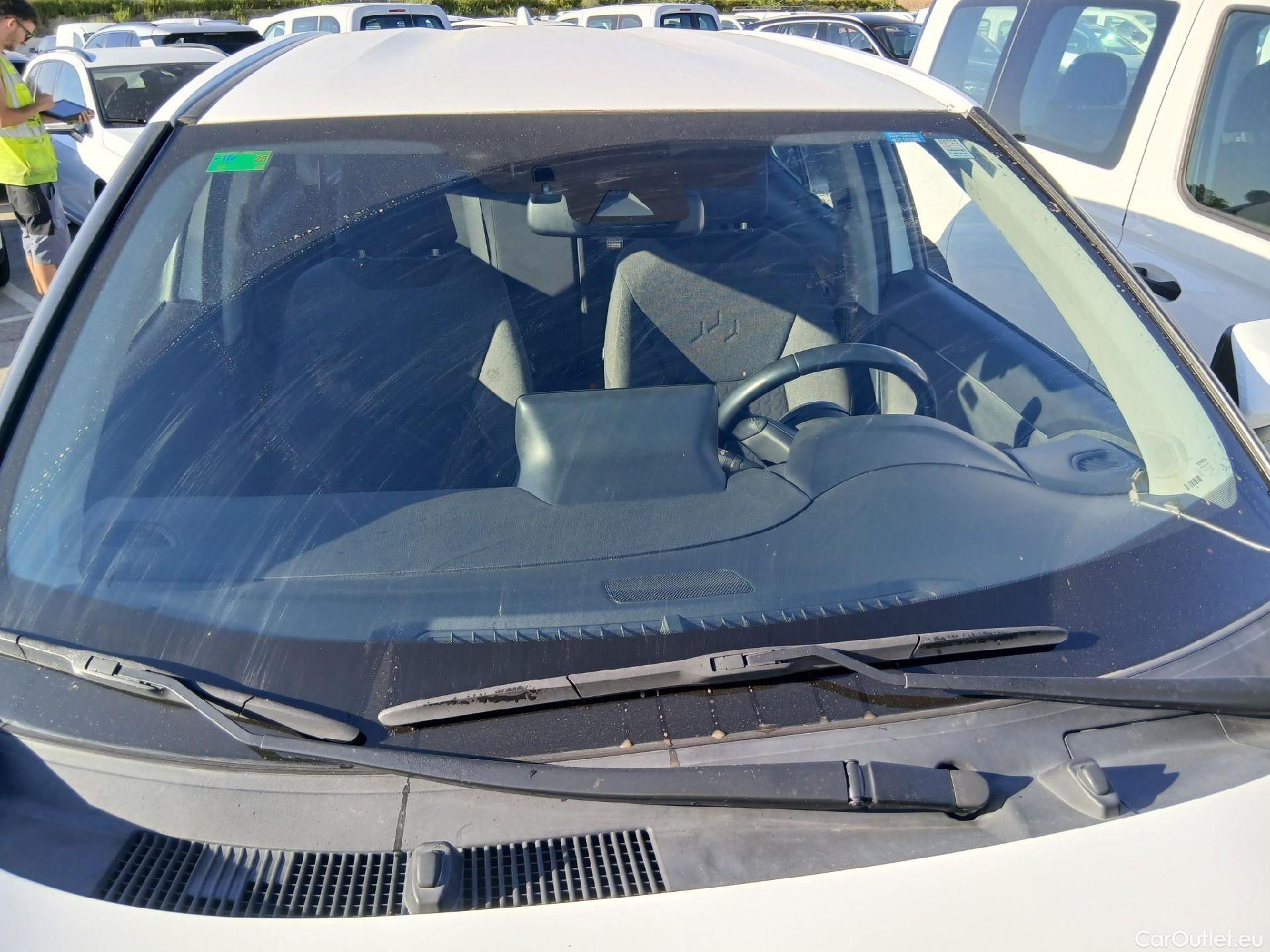  Toyota  Yaris Cross TOYOTA  / 2021 / 5P / todoterreno 1.5 120H Business Plus #1