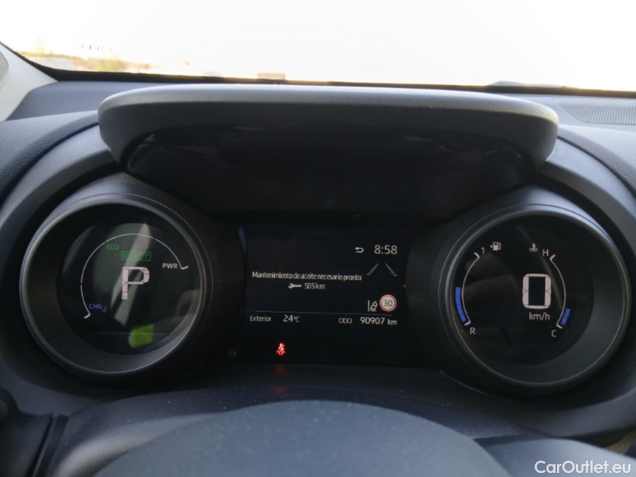  Toyota  Yaris Cross TOYOTA  / 2021 / 5P / todoterreno 1.5 120H Business Plus #36