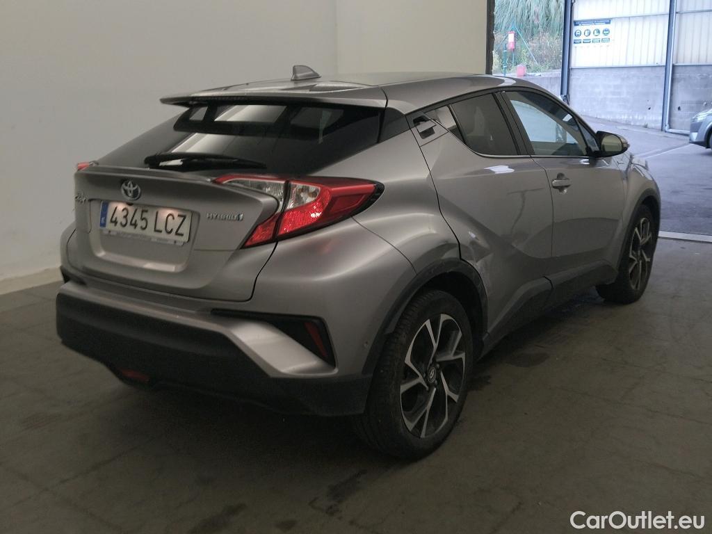  Toyota  C-HR TOYOTA  / 2016 / 5P / todoterreno 1.8 125H Advance (CX) #21