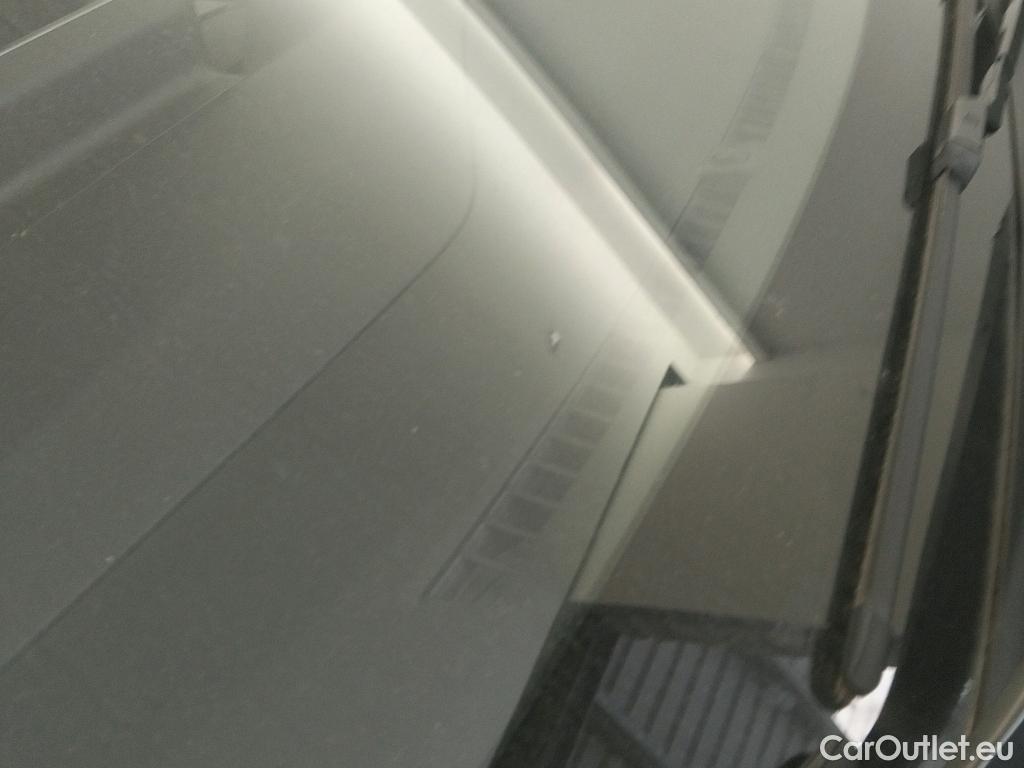  Toyota  C-HR TOYOTA  / 2016 / 5P / todoterreno 1.8 125H Advance (CX) #17