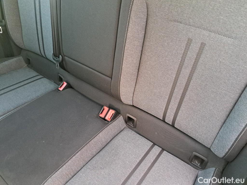  Seat  ATECA SEAT  / 2016 / 5P / todoterreno 2.0 TDI 110kW (150CV) S&S Style XXL(SP) (AC) #24