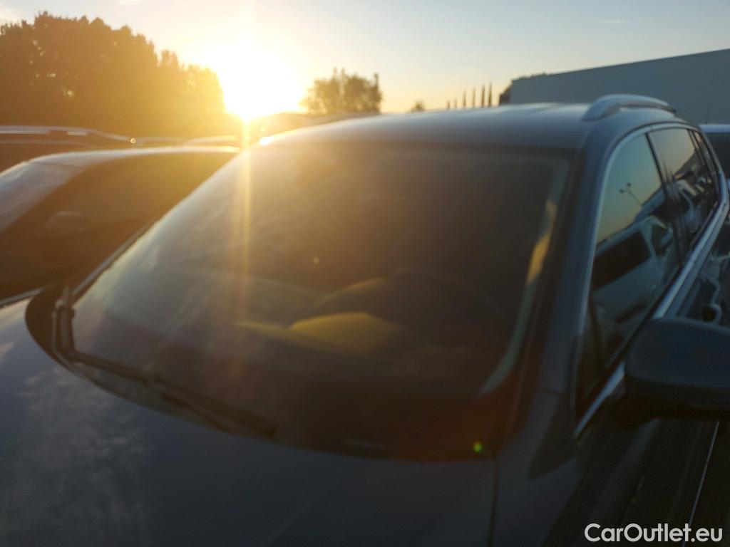 Volkswagen  Tiguan VOLKSWAGEN  Allspace / 2021 / 5P / todoterreno Life 2.0 TDI 110kW (150CV) DSG #1