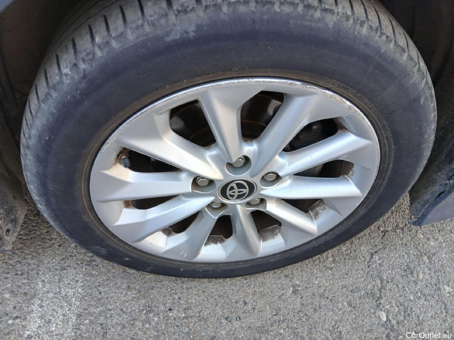  Toyota  Corolla TOYOTA  / 2019 / 4P / sedán 1.8 125H BUSINESS P E-CVT SEDAN Rueda Re #25