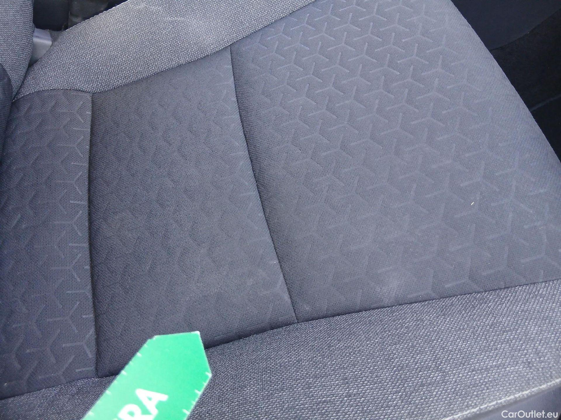  Toyota  Yaris Cross TOYOTA  / 2021 / 5P / todoterreno 1.5 120H Business Plus #10