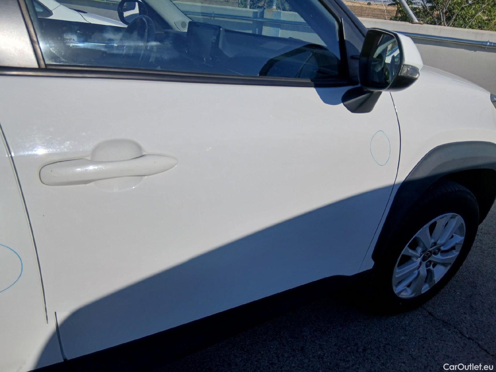  Toyota  Yaris Cross TOYOTA  / 2021 / 5P / todoterreno 1.5 120H Business Plus #31