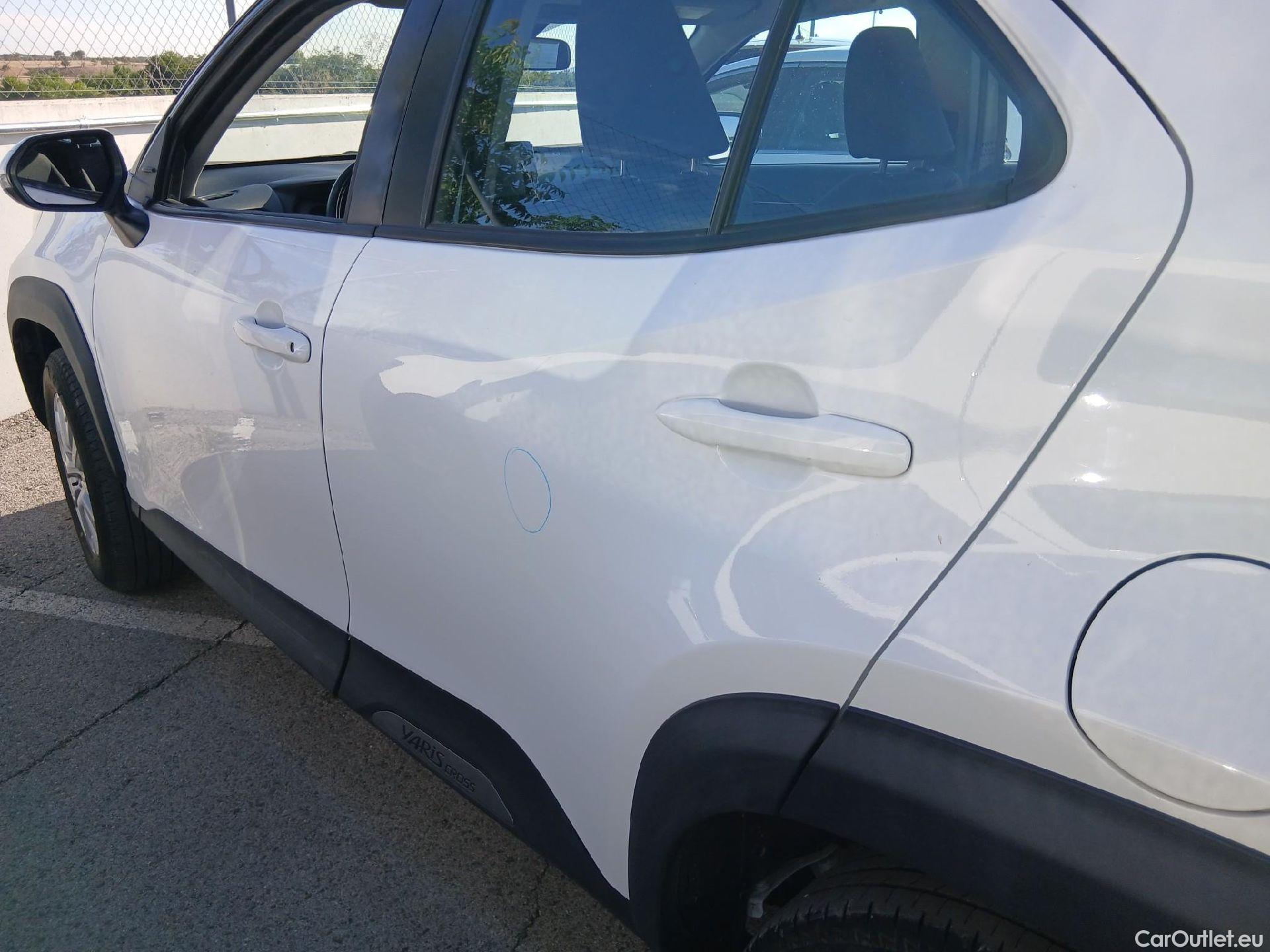 Toyota  Yaris Cross TOYOTA  / 2021 / 5P / todoterreno 1.5 120H Business Plus #12
