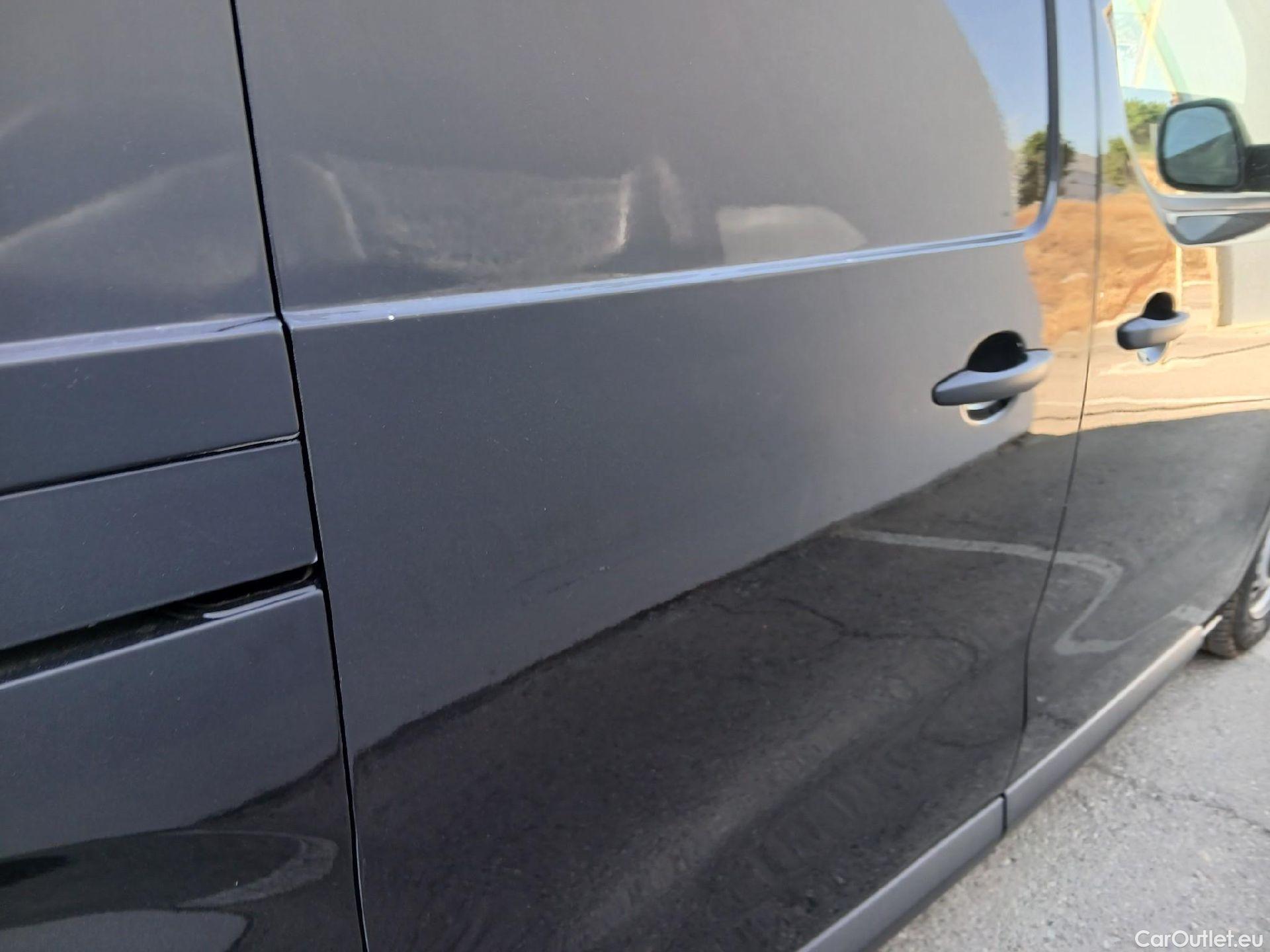  Opel  Vivaro OPEL  / 2019 / 4P / furgón 1.5 Diésel 74kW (100CV) S Std Express #26