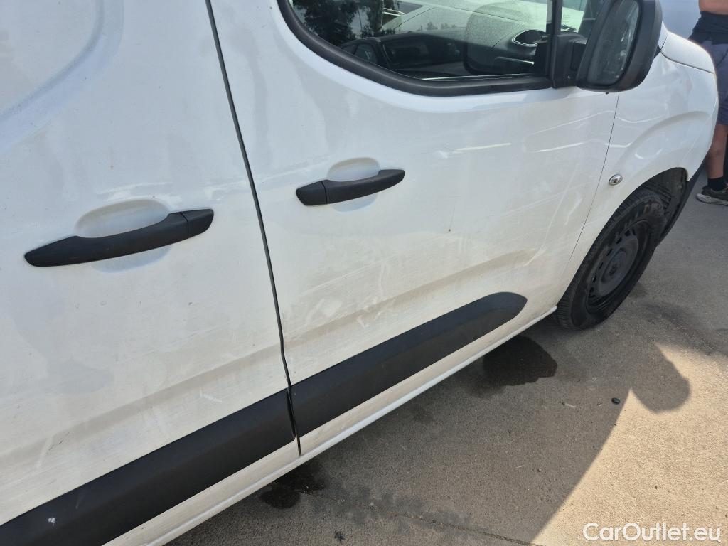  Citroen  Berlingo CITROEN  / 2018 / 3P / furgón derivado de turismo Talla M BlueHDi 100 CONTROL #29
