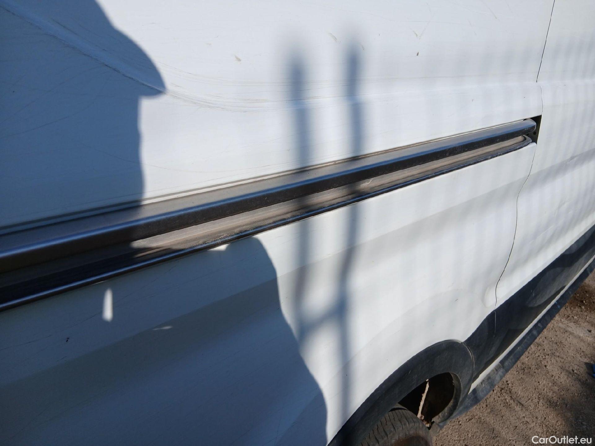  Ford  Transit FORD  / 2013 / 4P / furgón 310 96kW L2H2 Van Trend FWD MHEV #22