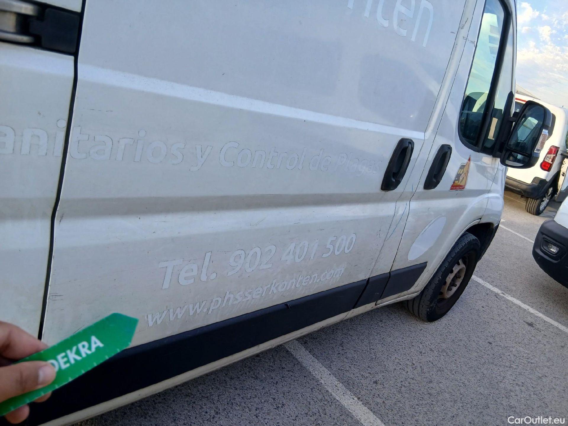  Peugeot  Boxer PEUGEOT  / 2014 / 4P / furgón Pack 335 L2H2 BlueHDi 96KW (130CV) #54