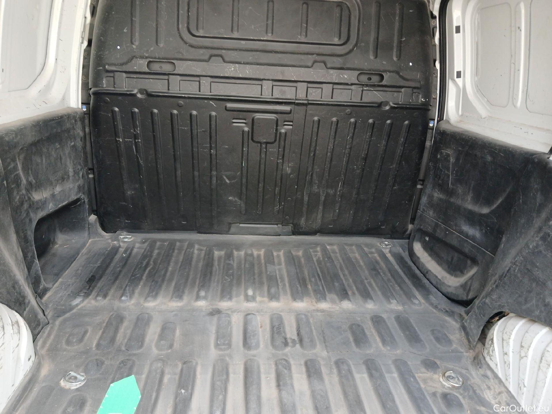  Citroen  Berlingo CITROEN  / 2018 / 3P / furgón derivado de turismo Talla M BlueHDi 100 CONTROL #11