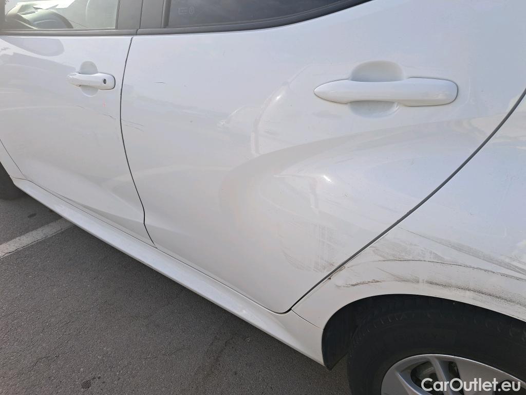  Toyota  Yaris TOYOTA  / 2020 / 5P / berlina comercial / 1.5 120H Business Plus (IND) #13