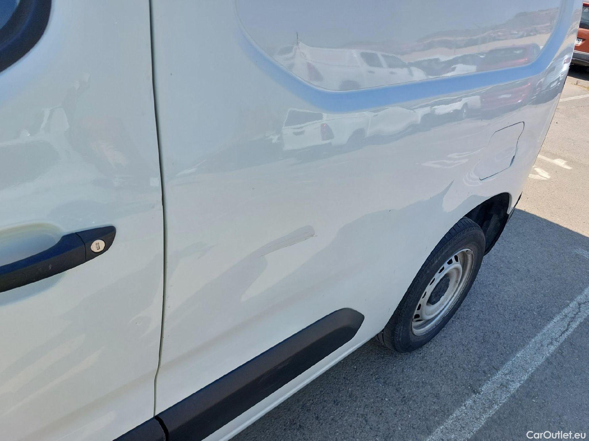  Peugeot  Partner PEUGEOT  / 2018 / 3P / furgón derivado de turismo Pro Standard 600kg BlueHDi 73kW (AC) #8