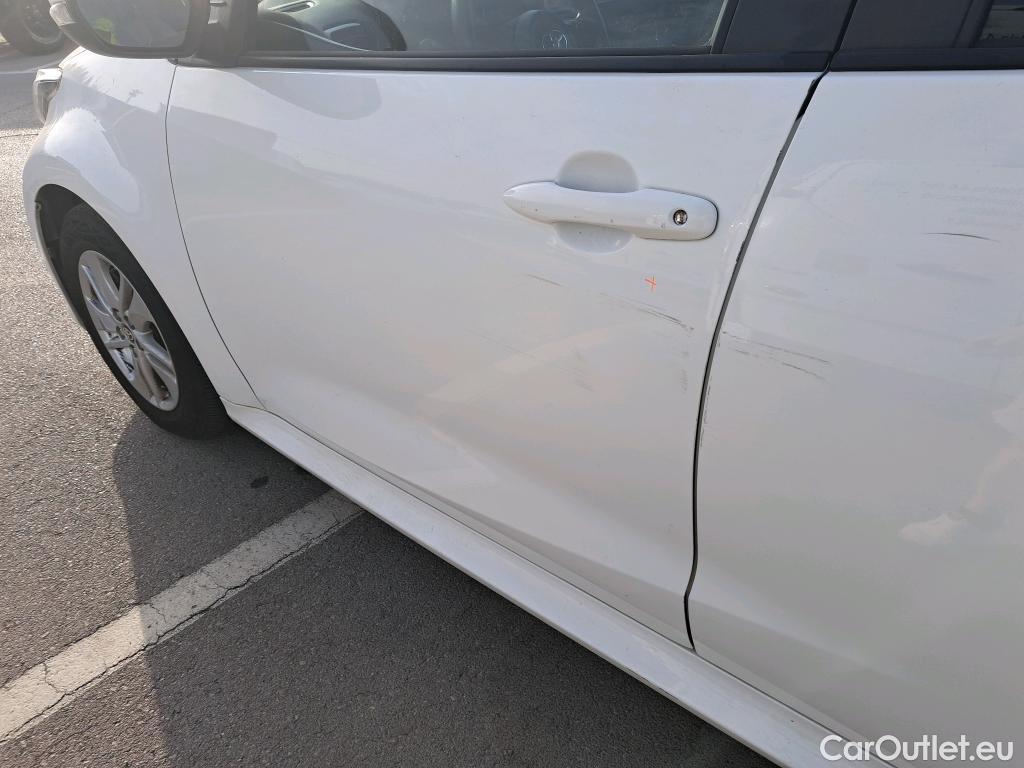  Toyota  Yaris TOYOTA  / 2020 / 5P / berlina comercial / 1.5 120H Business Plus (IND) #7
