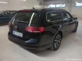  Volkswagen  Passat Volkswagen  Variant 2.0 TDI EVO 150 KM DSG Business 5d #2