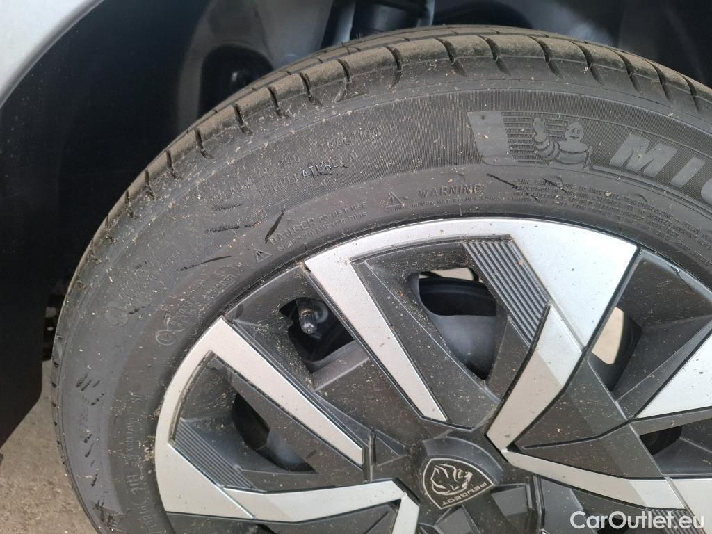  Peugeot  208  Style 1.2 PureTech 100CV BVM6 6E #3