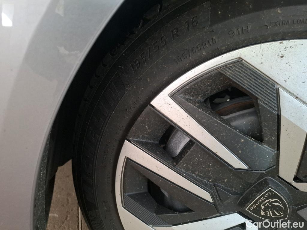  Peugeot  208  Style 1.2 PureTech 100CV BVM6 6E #9