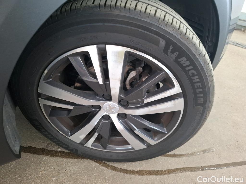  Peugeot  3008  Allure Pack 1.5 HDi 130CV BVA8 E6d #27