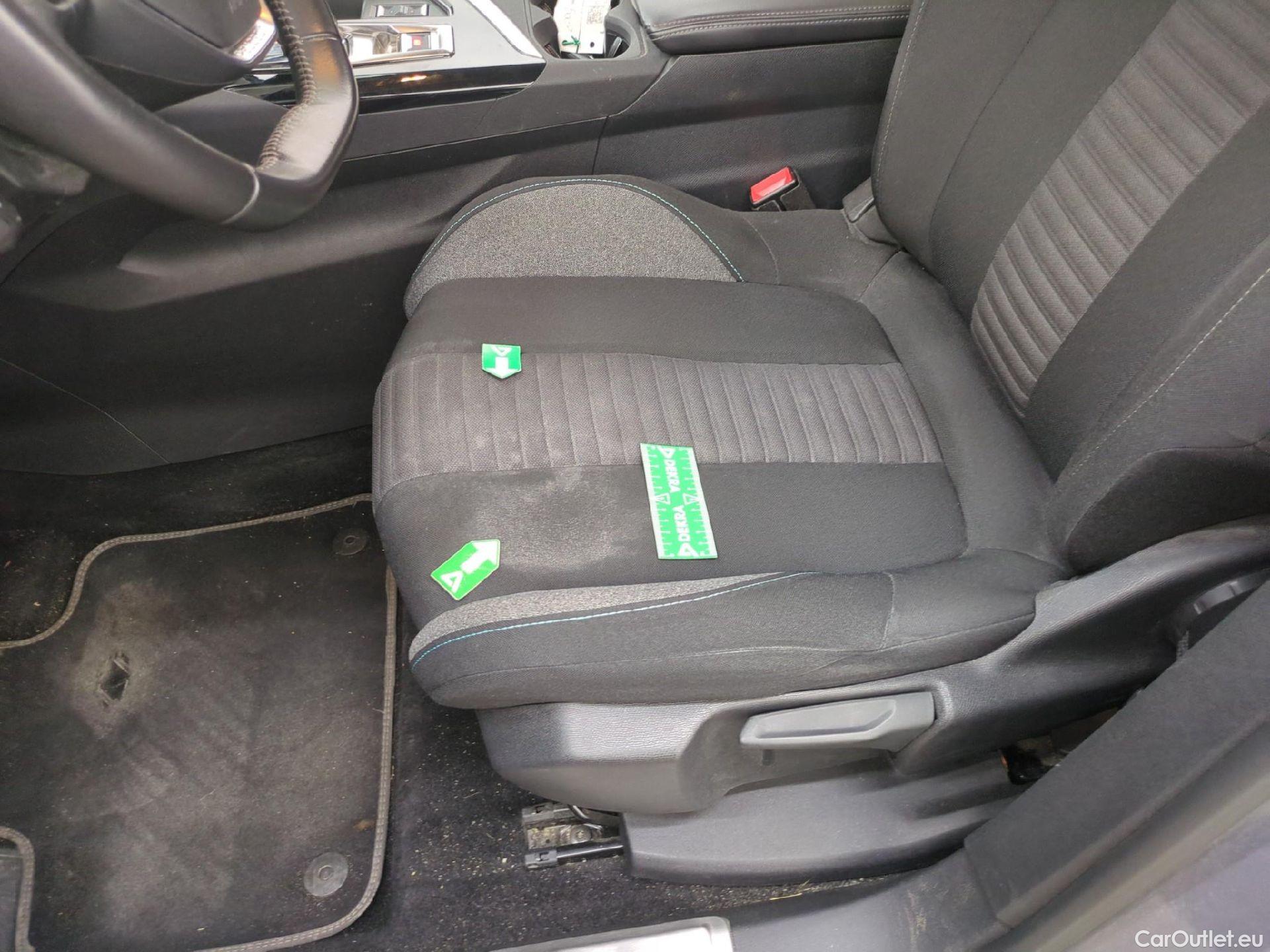 Peugeot  5008  Style 1.5 HDi 130CV BVA8 7 Sieges E6d #2