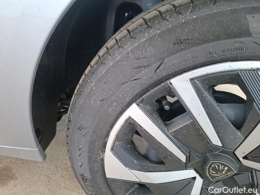  Peugeot  208  Style 1.2 PureTech 100CV BVM6 6E #2