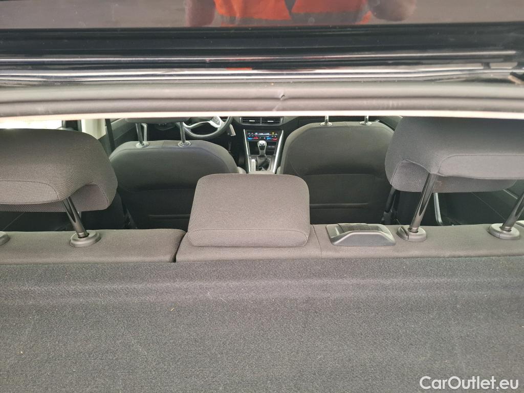  Volkswagen  Taigo VOLKSWAGEN  / 2021 / 5P / SUV 1.0 TSI 95 Life #5