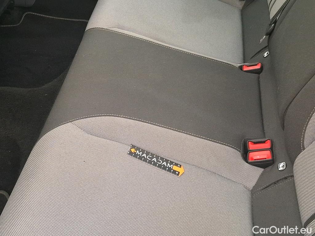  Seat  Leon SEAT  / 2020 / 5P / Berline 1.0 eTSI 110 DSG S&S Style Business #35