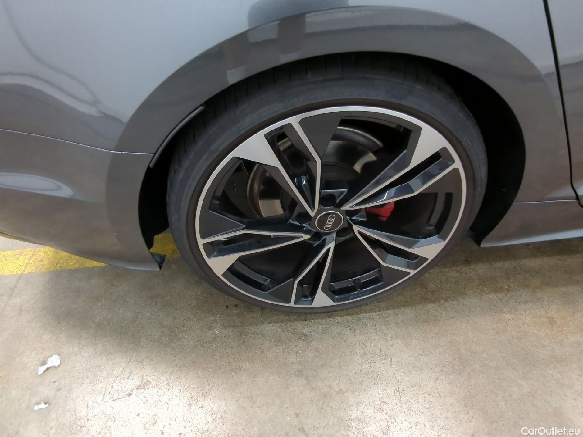  Audi  A5 Sportback AUDI  / 2019 / 5P / Berline 40 TDI 204 S TRONIC 7 S Edition SB(SP) #6