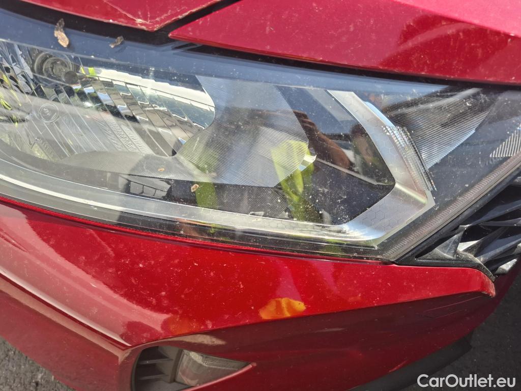  Hyundai  i20 HYUNDAI  / 2020 / 5P / Berline 1.0 T-GDI 100 HYBRID 48V Business DCT-7 #24