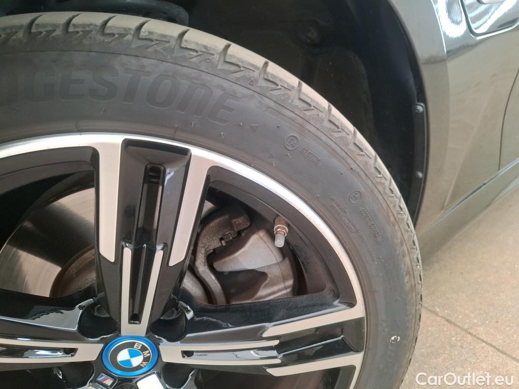  Bmw  Serie 3 BMW Série 3 Touring / 2022 / 5P / Break 320e 204ch M Sport BVA8 Hybride LOT BMW #15
