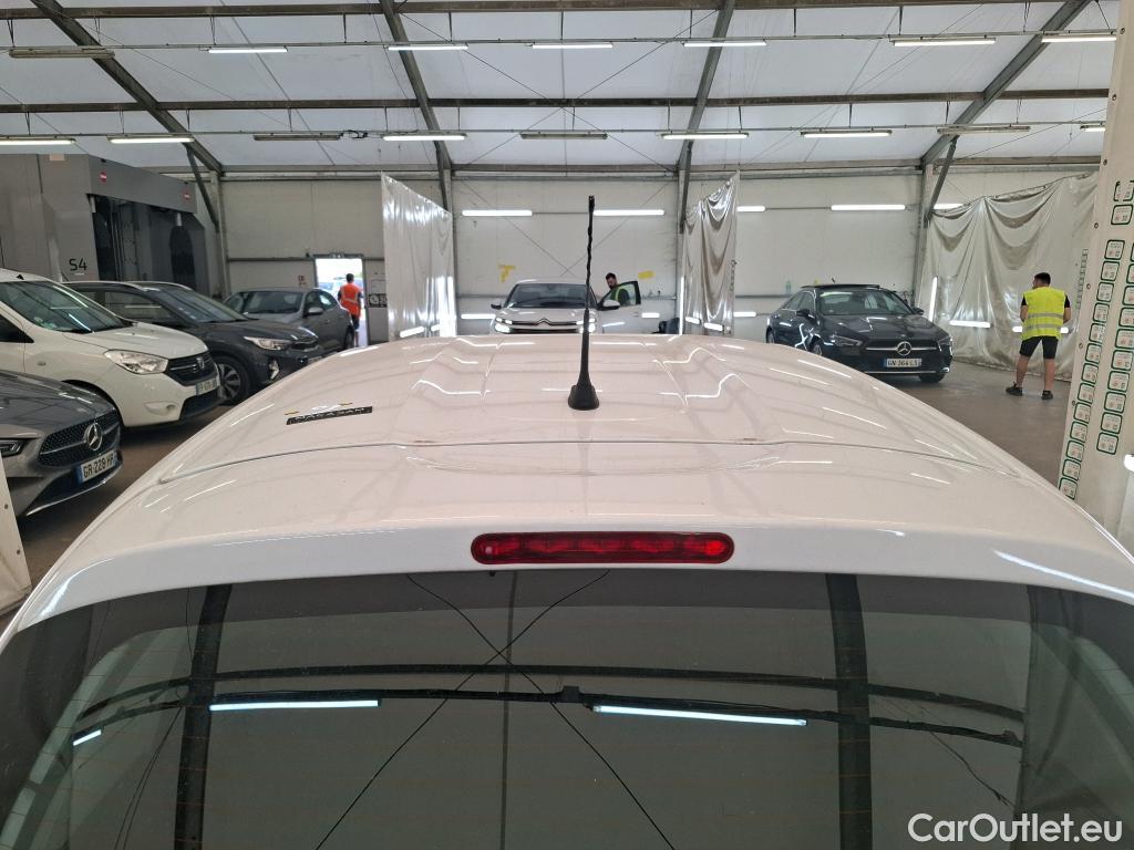  Citroen  C3  Société Feel 1.5 BlueHDI 100CV BVM6 E6dT #3