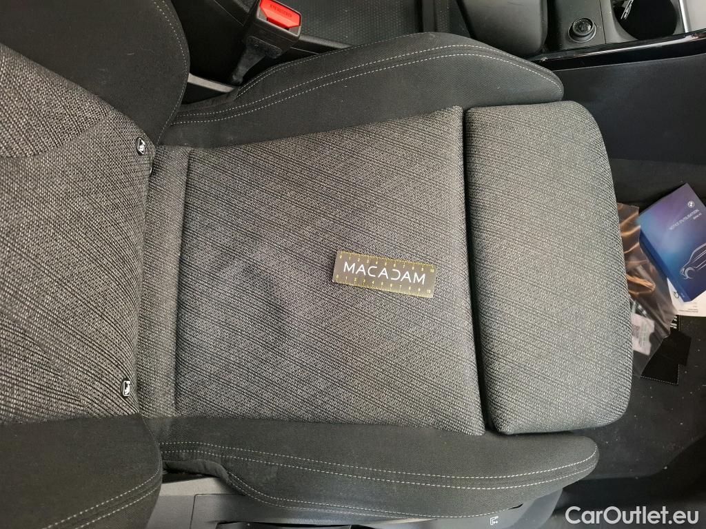  Bmw  X1 BMW  / 2022 / 5P / SUV sDrive18d Business Design DKG7 #33