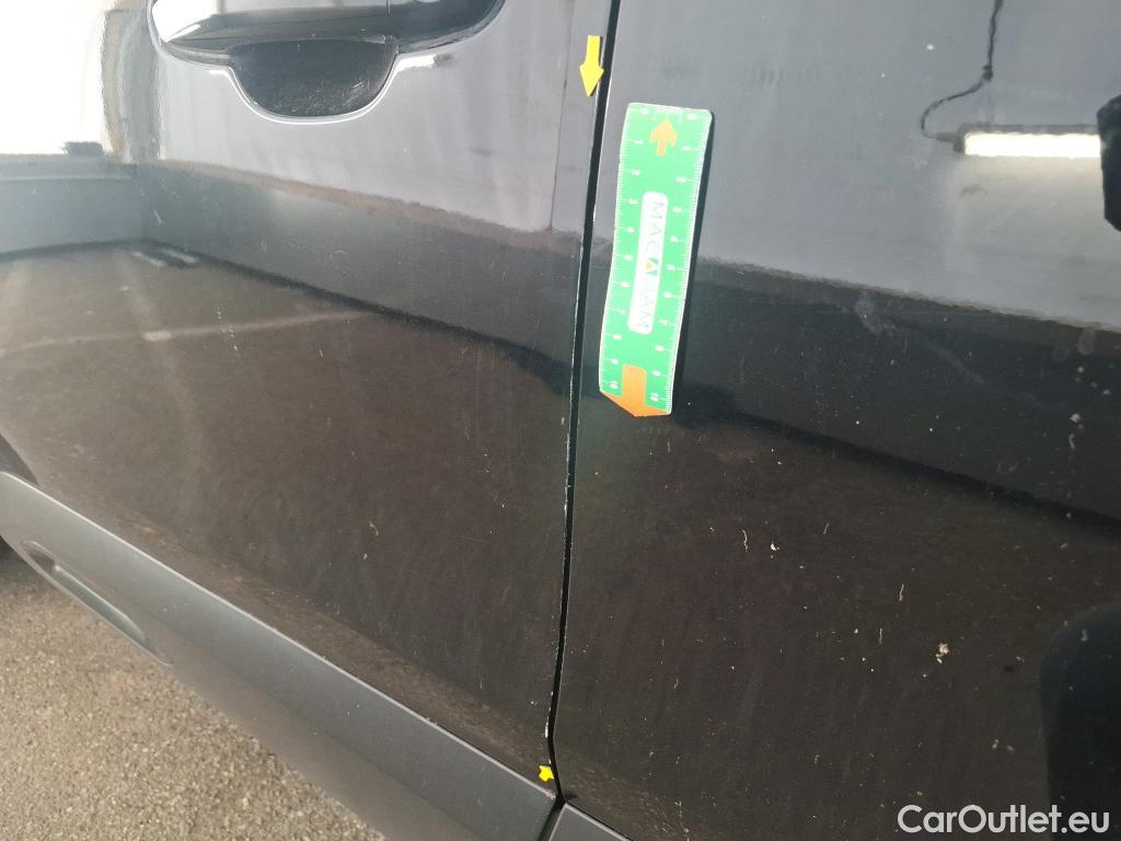  Citroen  C4  X Feel Pack 1.2 PureTech 130CV BVA8 6E #8