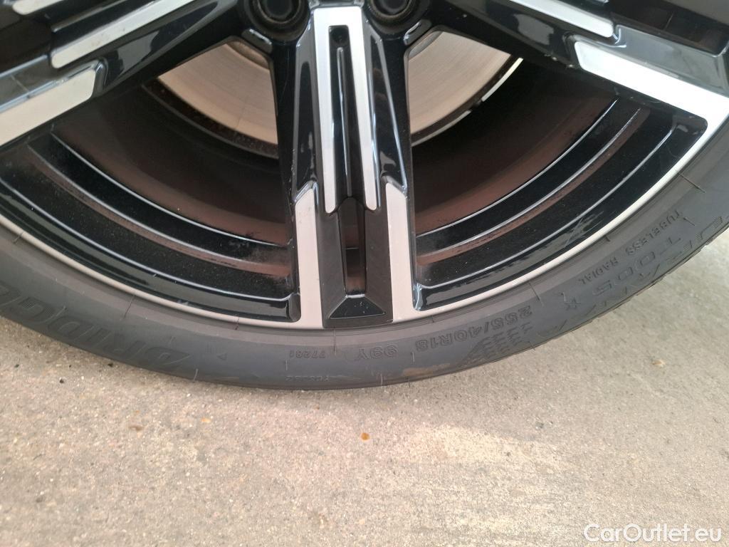  Bmw  Serie 3 BMW Série 3 Touring / 2022 / 5P / Break 320e 204ch M Sport BVA8 Hybride LOT BMW #10