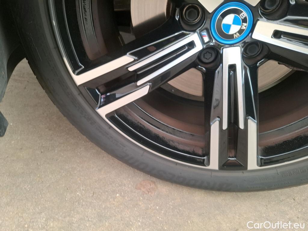  Bmw  Serie 3 BMW Série 3 Touring / 2022 / 5P / Break 320e 204ch M Sport BVA8 Hybride LOT BMW #17