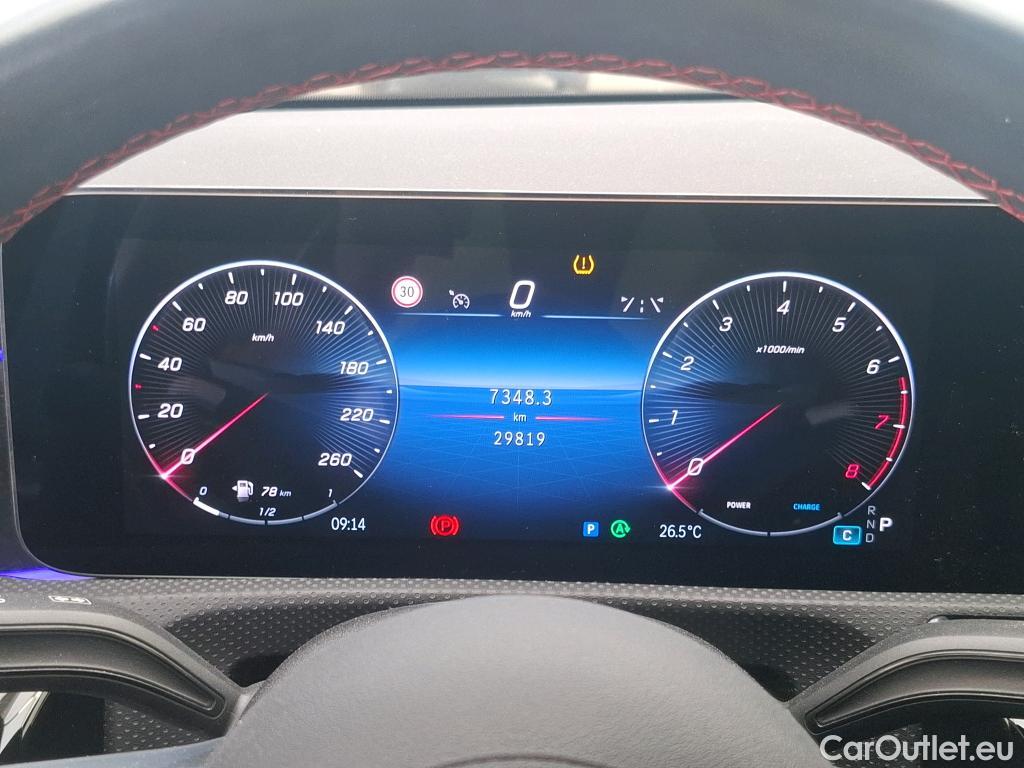  Mercedes  A-Klasse MERCEDES-BENZ Classe A Compact / 2022 / 5P / Berline A 200 AMG Line 7G-DCT #12