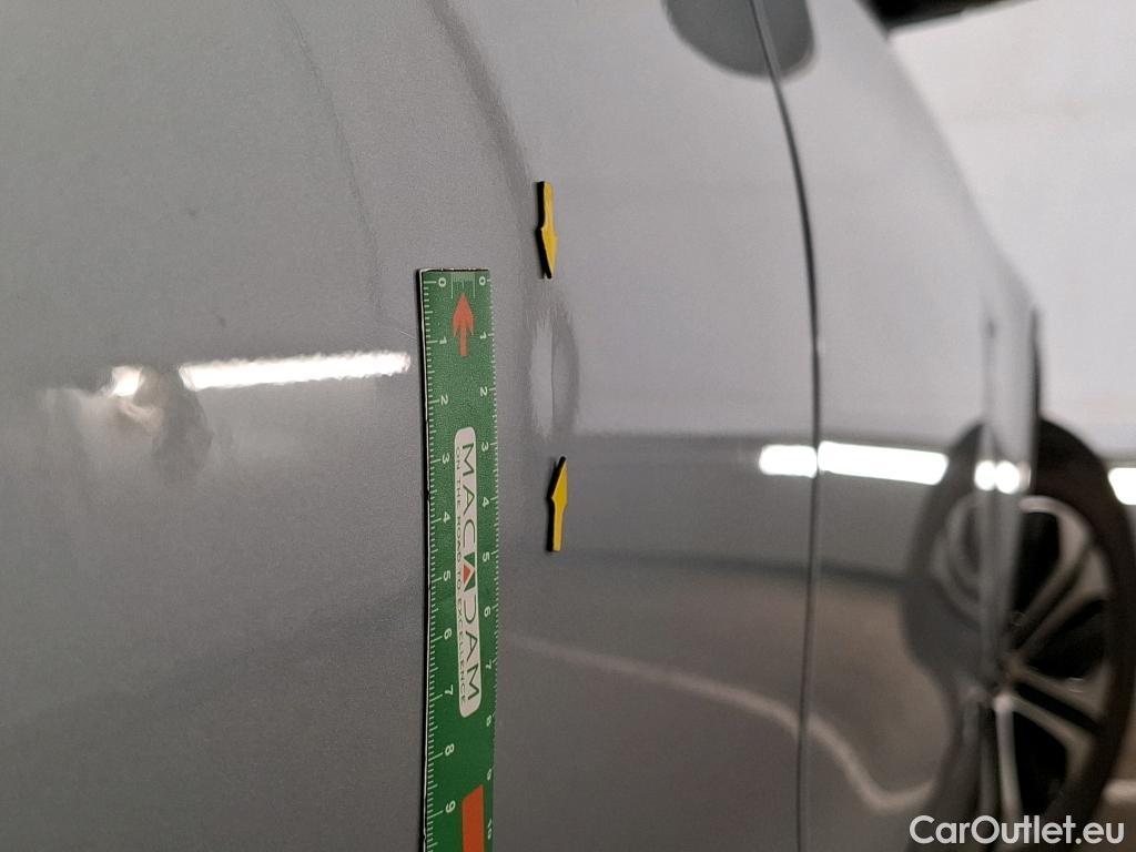  Mercedes  G-Klasee MERCEDES-BENZ GLC / 2019 / 5P / SUV 2.0 GLC 300 E BUSINESS LINE 4MATIC #48