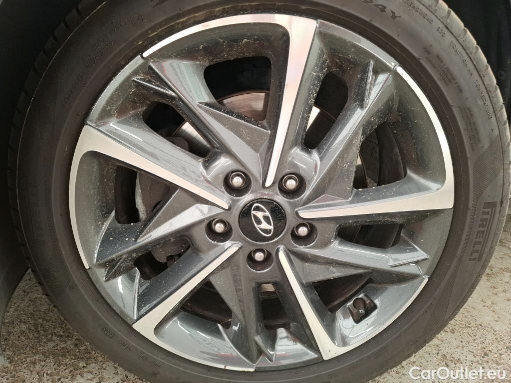  Hyundai  i30 HYUNDAI  Sport Wagon / 2020 / 5P / Break 1.0 T-GDI 120 DCT-7 MHEV CREATIVE SW #47