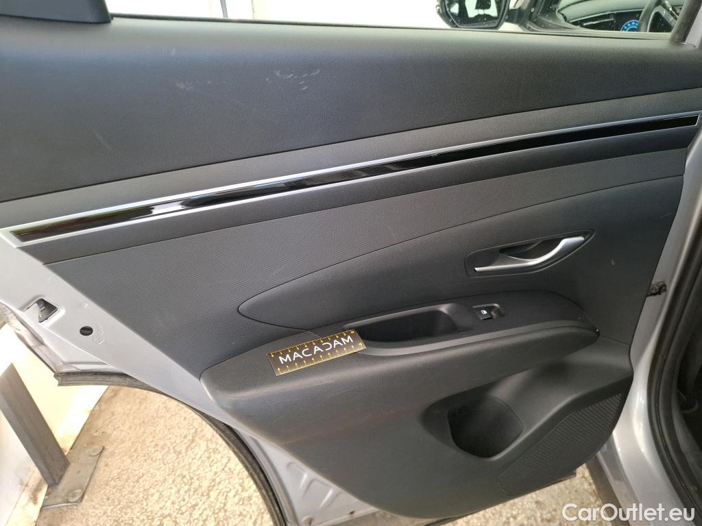  Hyundai  Tucson  Business Hybrid 2WD 1.6 T-GDI 230CV BVA6 E6d #8