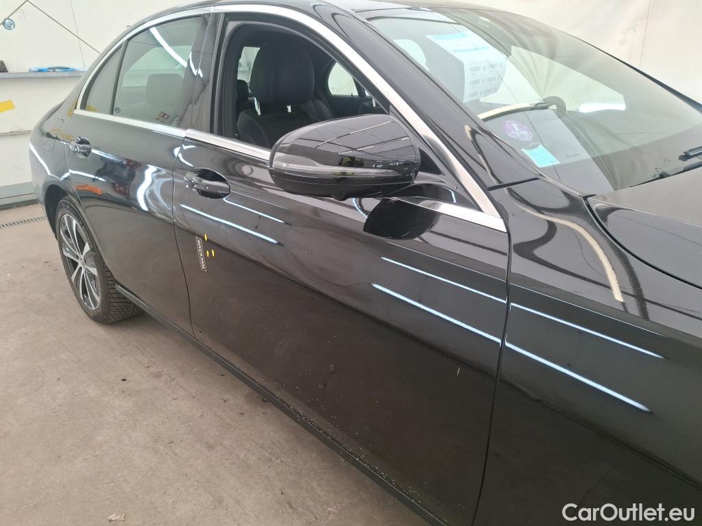  Mercedes  E-Klasse MERCEDES-BENZ Classe E Berline / 2020 / 4P / Berline 2.0 E 300 E AVANTGARDE LINE AUTO #1