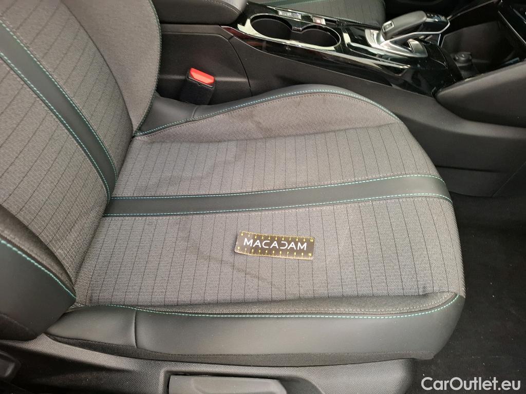  Peugeot  2008  Allure 1.2 PureTech 130CV BVA8 E6d #15