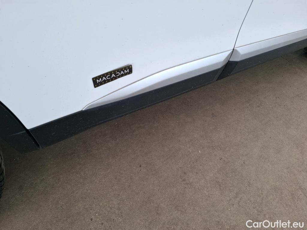  Peugeot  2008  Allure 1.2 PureTech 130CV BVA8 E6d #23