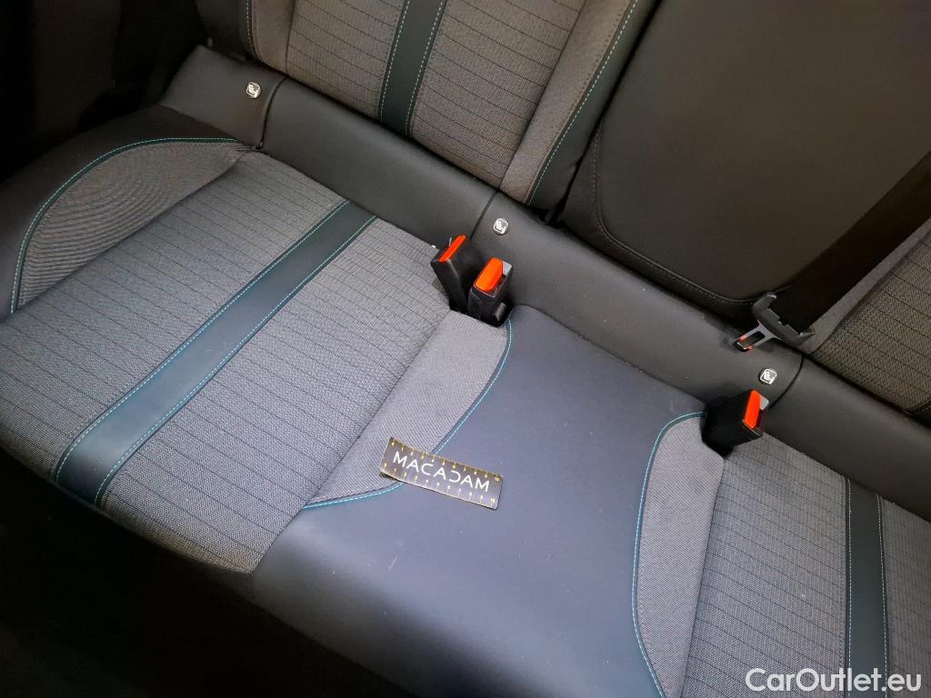  Peugeot  2008  Allure 1.2 PureTech 130CV BVA8 E6d #18