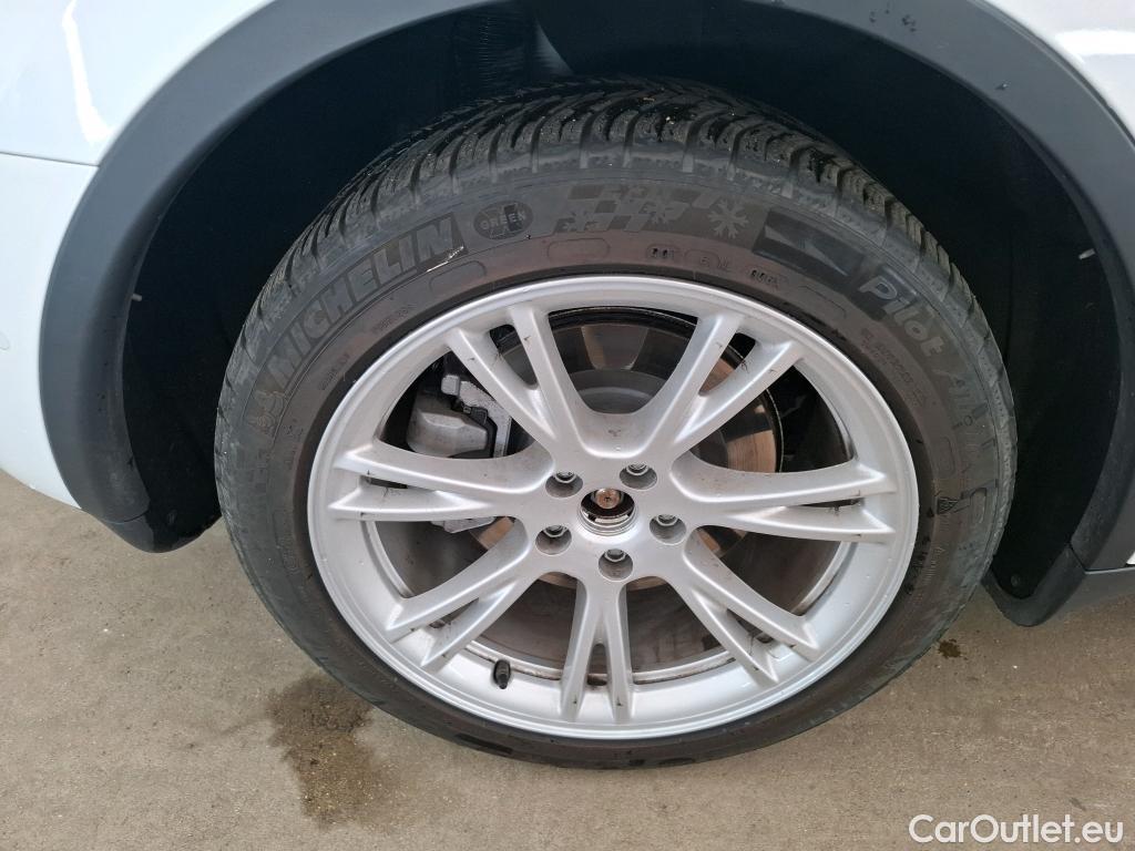  Tesla  Model Y TESLA  / 2020 / 5P / SUV Grand Autonomie Dual Motor AWD #24