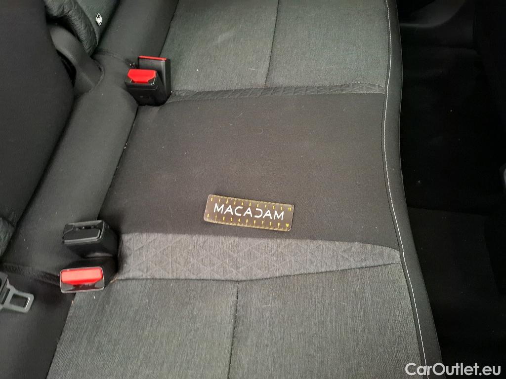  Renault  Captur  II Evolution 1.6 E-TECH Hybrid 145CV BVA6 E6d #8