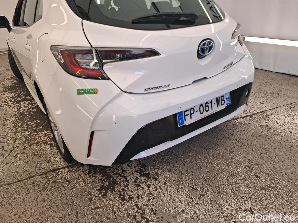  Toyota  Corolla TOYOTA  / 2018 / 5P / Berline Hybride 122h Dynamic Business #19