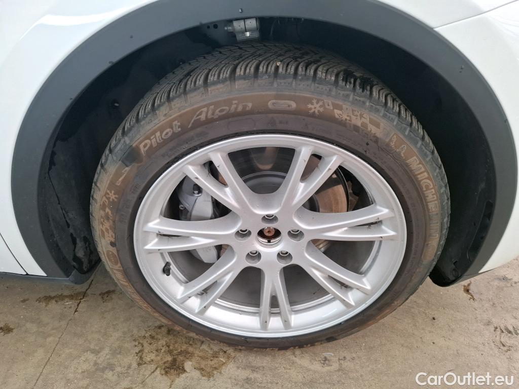  Tesla  Model Y TESLA  / 2020 / 5P / SUV Grand Autonomie Dual Motor AWD #13