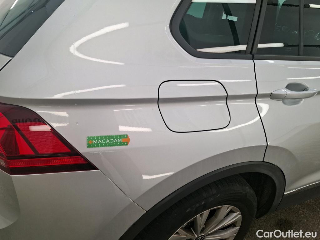 Volkswagen  Tiguan VOLKSWAGEN  / 2020 / 5P / SUV 2.0 TDI 150 DSG7 Life Business #23