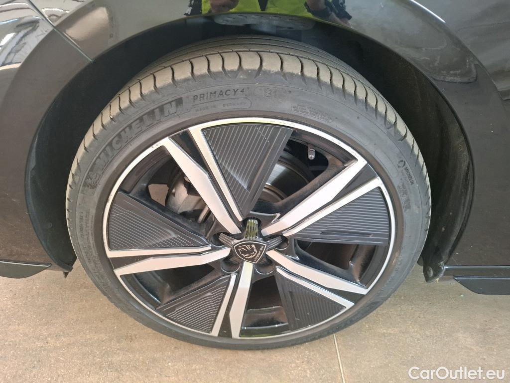  Peugeot  308  GT 1.2 PureTech 130CV BVA8 E6d #10